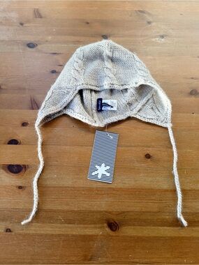 Splendid Women's Grey Cableknit Earflap Hat Bonnett Braided Ties Woolblend Cozy